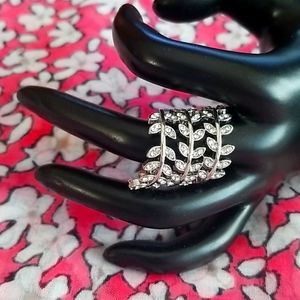 Torrid Silver Rhinestone "Triple Vine" Ring Sz10!